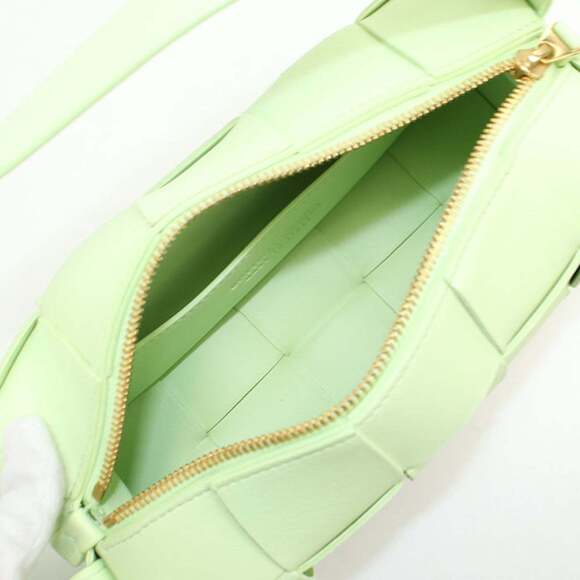 BOTTEGA VENETA Green Intrecciato Shoulder Bag - Picture 3 of 8